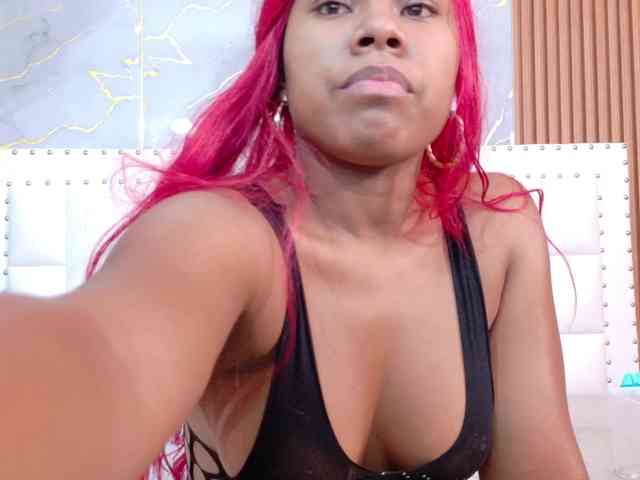 naughtyebonyy webcam