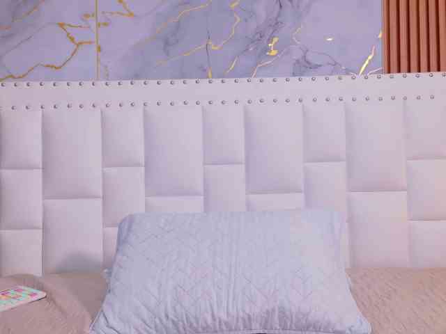 naughtyebonyy webcam