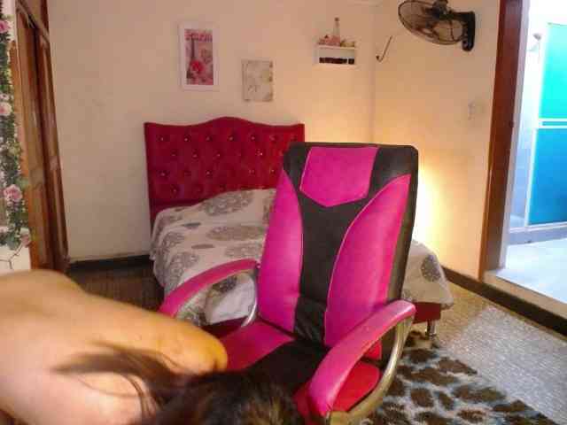 danielle-rose webcam