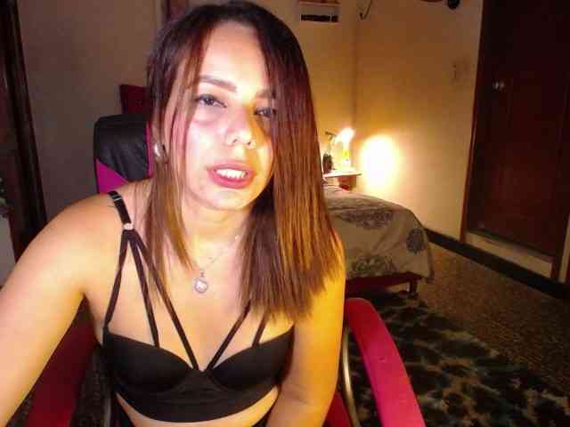 danielle-rose webcam