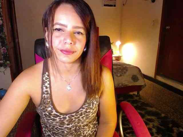 danielle-rose webcam