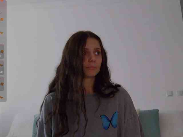 LilyRoselyn webcam