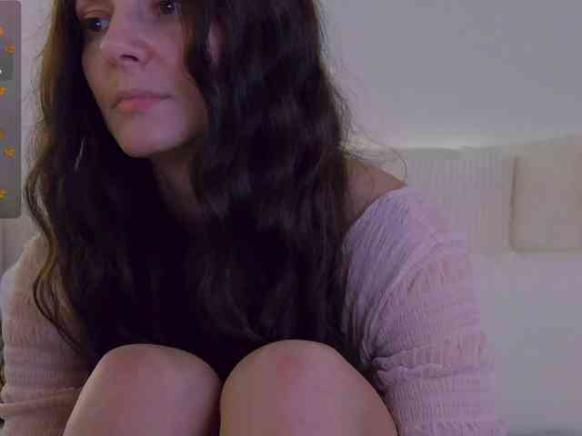 LilyRoselyn webcam
