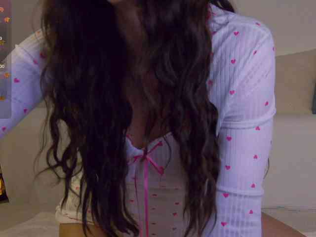 LilyRoselyn webcam
