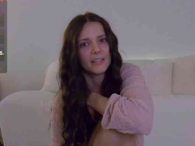 LilyRoselyn webcam