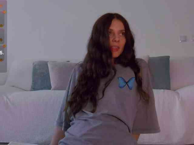 LilyRoselyn webcam