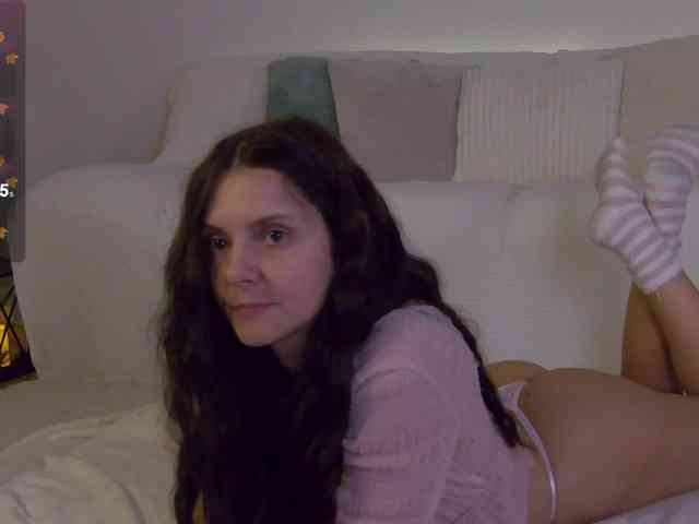 LilyRoselyn webcam