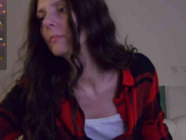 LilyRoselyn webcam