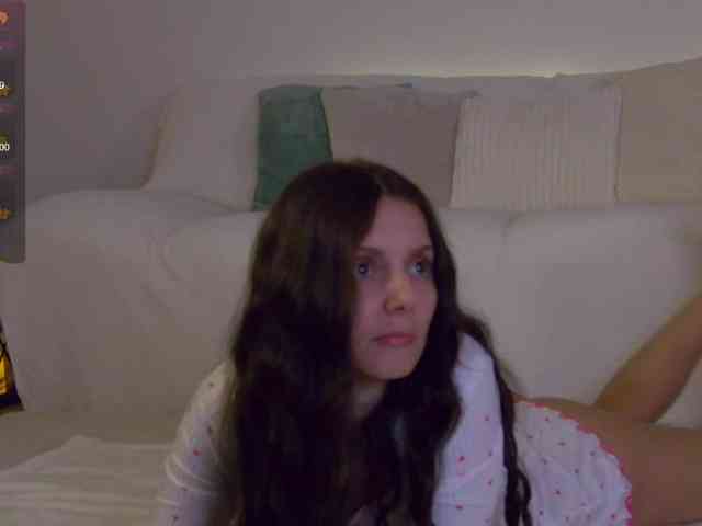 LilyRoselyn webcam