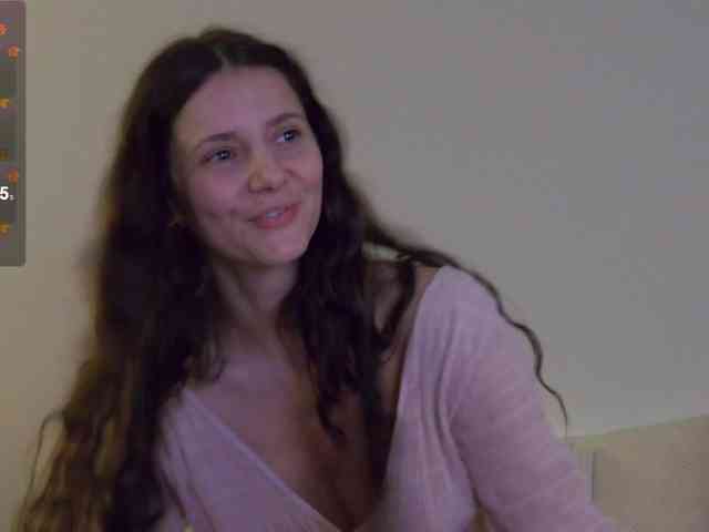 LilyRoselyn webcam