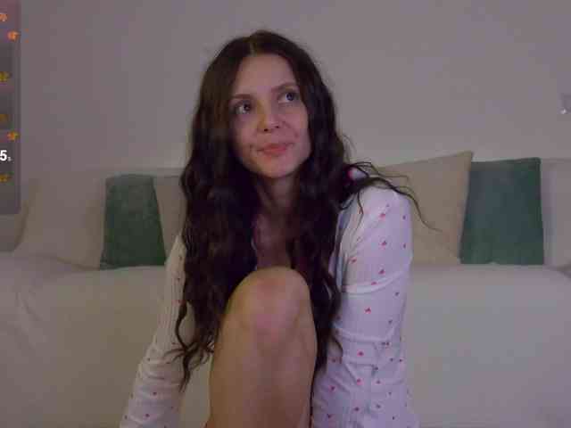LilyRoselyn webcam