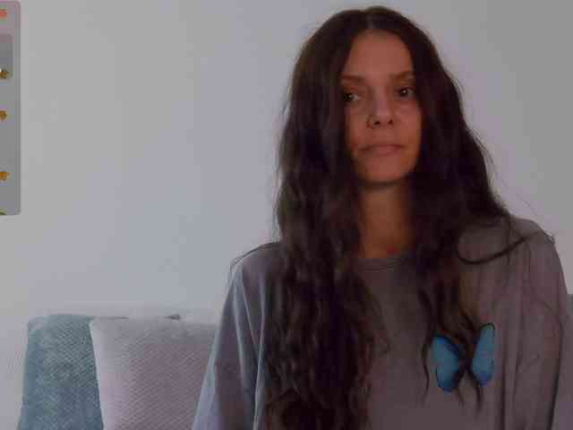 LilyRoselyn webcam
