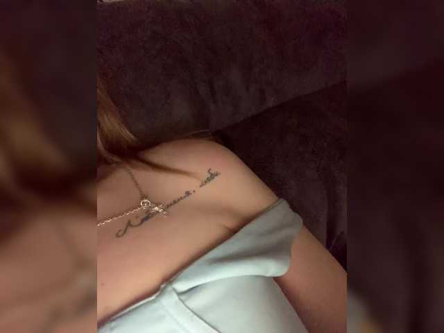 Entrez le videochat erotique avec le
modèle Sailor-Moons Sailor-Moons