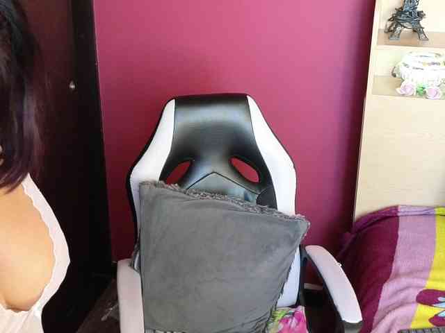 Kaily-jonness webcam