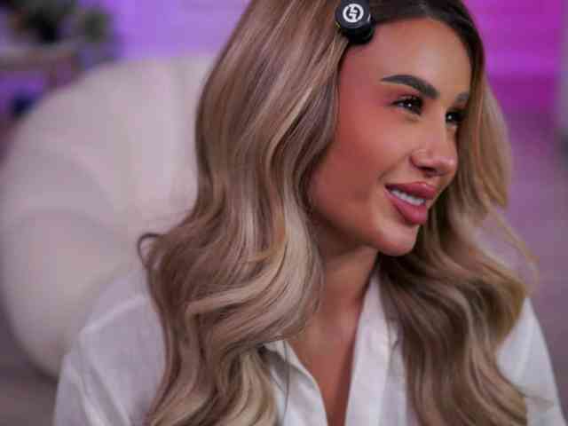 EvaZane webcam