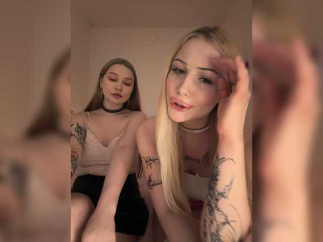 Entrez le videochat erotique avec le
modèle Fakafakafck Fakafakafck