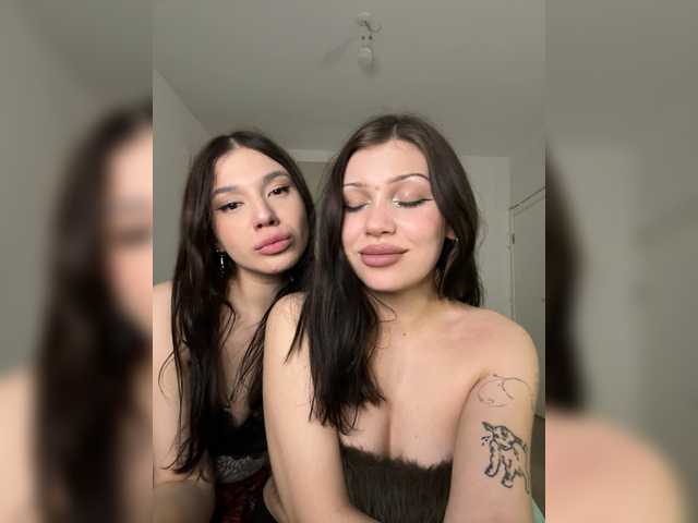 Gratis Live Sexcam mit Iiiillllyyyy Iiiillllyyyy