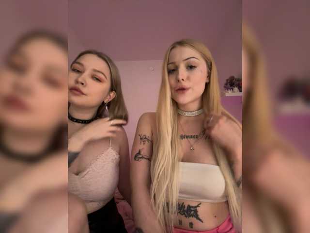 Entrez le videochat erotique avec le
modèle Fakafakafck Fakafakafck