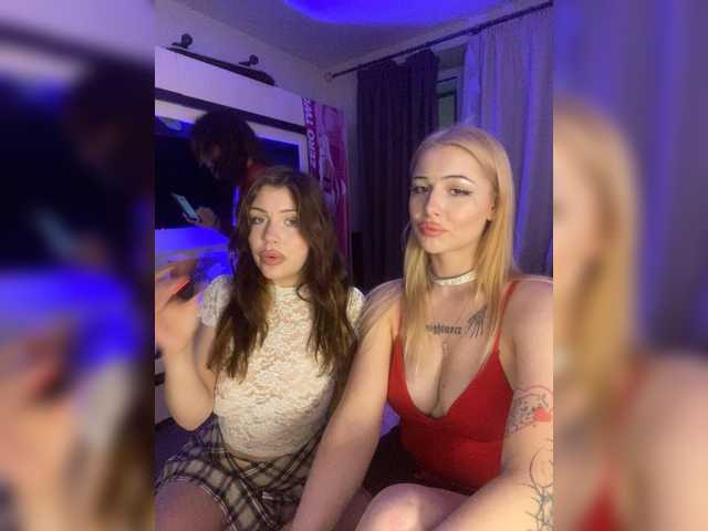 Accedi alla chat con il nickname Fakafakafck Fakafakafck