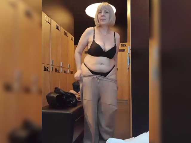 Accedi alla chat con il nickname mery8poppins mery8poppins