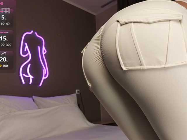 Entra en el chat con el modelo Koketka Koketka