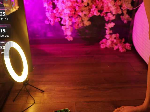 Entra en el chat con el modelo Koketka Koketka