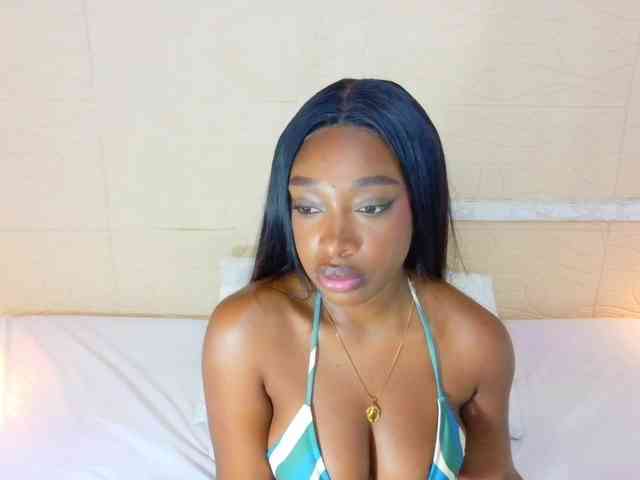 shamira-moore webcam