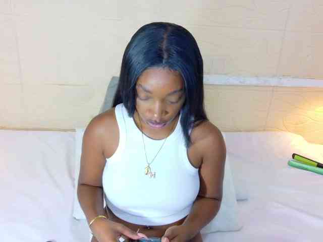 shamira-moore webcam