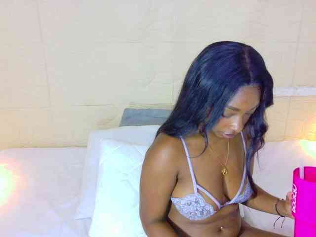 shamira-moore webcam