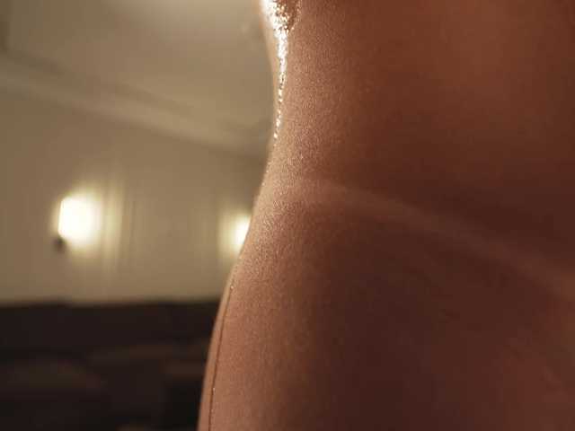 Entra en el chat con el modelo baby-maksin baby-maksin