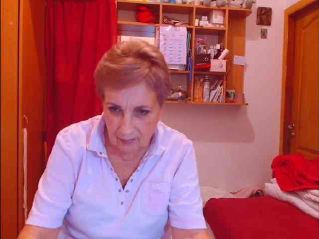 Victoria5643 webcam
