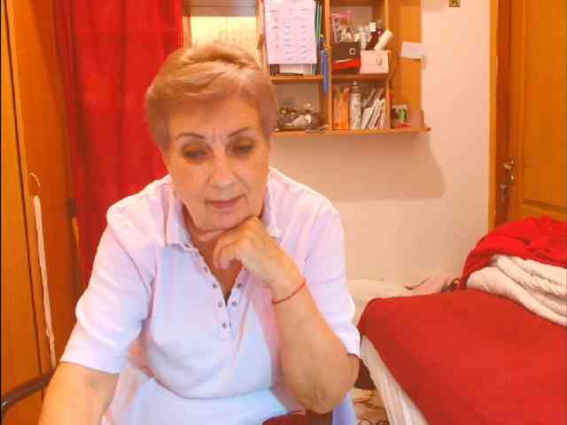 Victoria5643 webcam