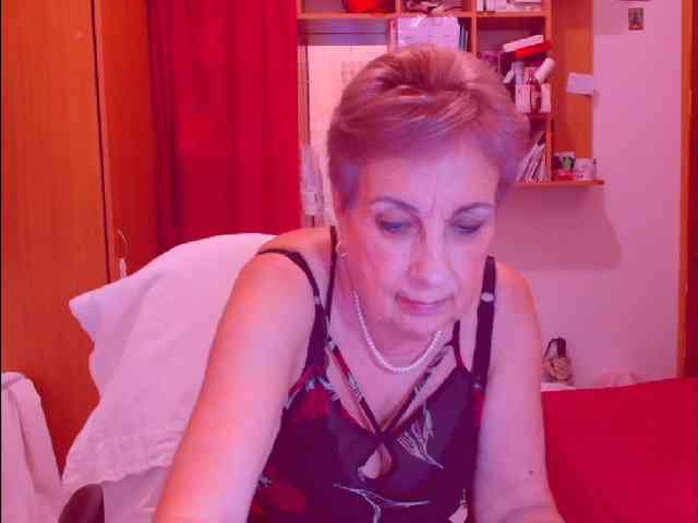Victoria5643 webcam