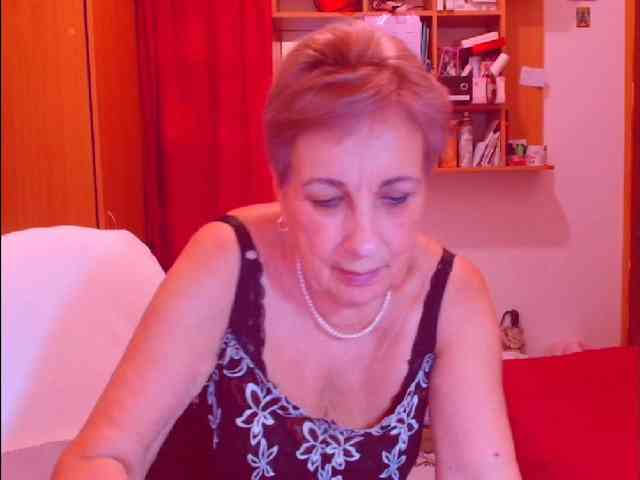 Victoria5643 webcam