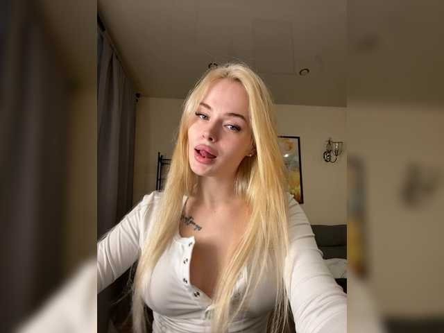 Gratis Live Sexcam mit VladaMais VladaMais