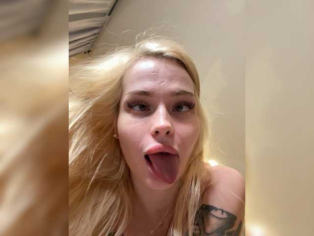 Accedi alla chat con il nickname VladaMais VladaMais