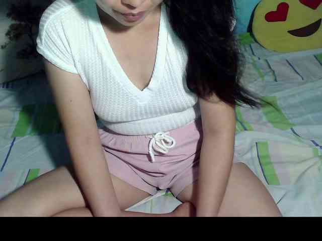 LizBeth23 webcam