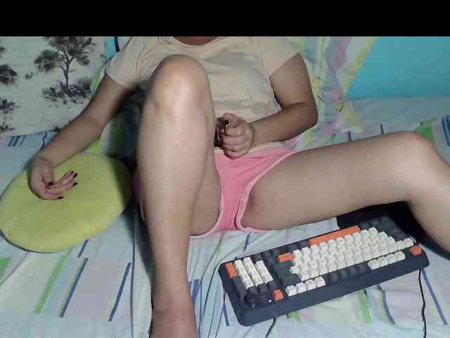 LizBeth23 webcam