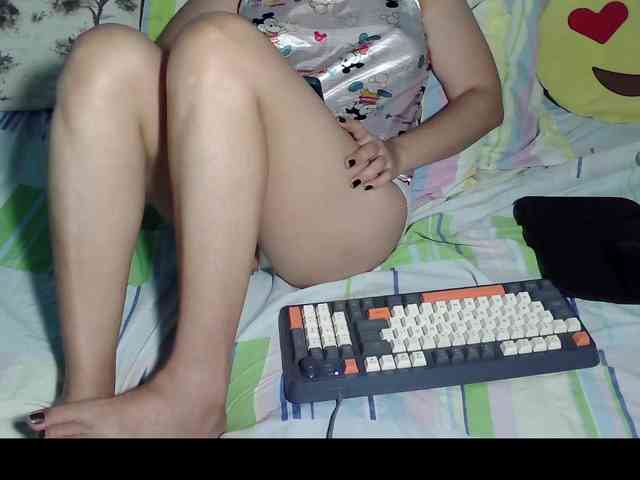 LizBeth23 webcam