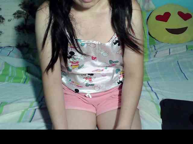 LizBeth23 webcam