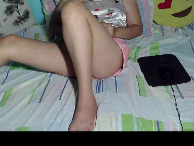 LizBeth23 webcam