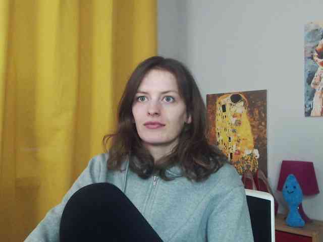 NadineGold webcam