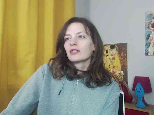 NadineGold webcam