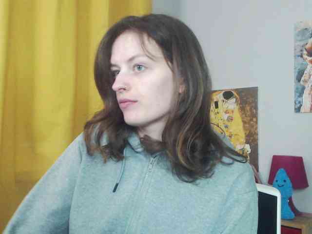 NadineGold webcam