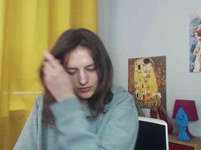 NadineGold webcam