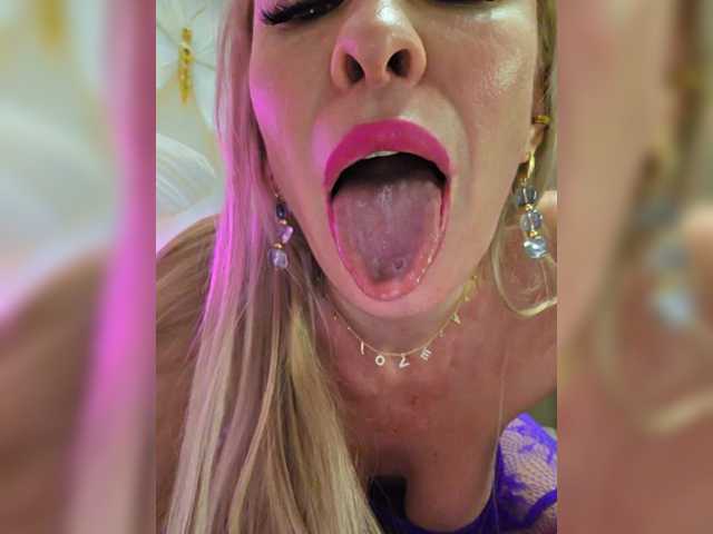 Entrez le videochat erotique avec le
modèle Love-blondi Love-blondi