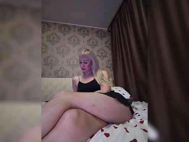 Blondi_Love webcam