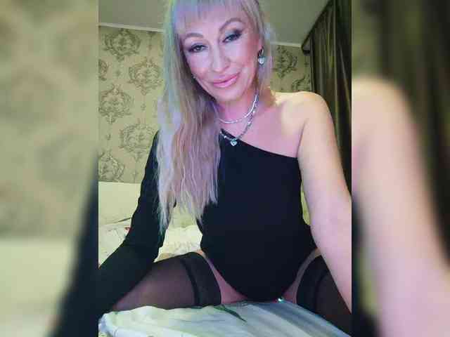 Blondi_Love webcam