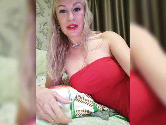 Blondi_Love webcam