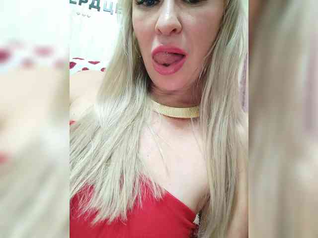 Blondi_Love webcam